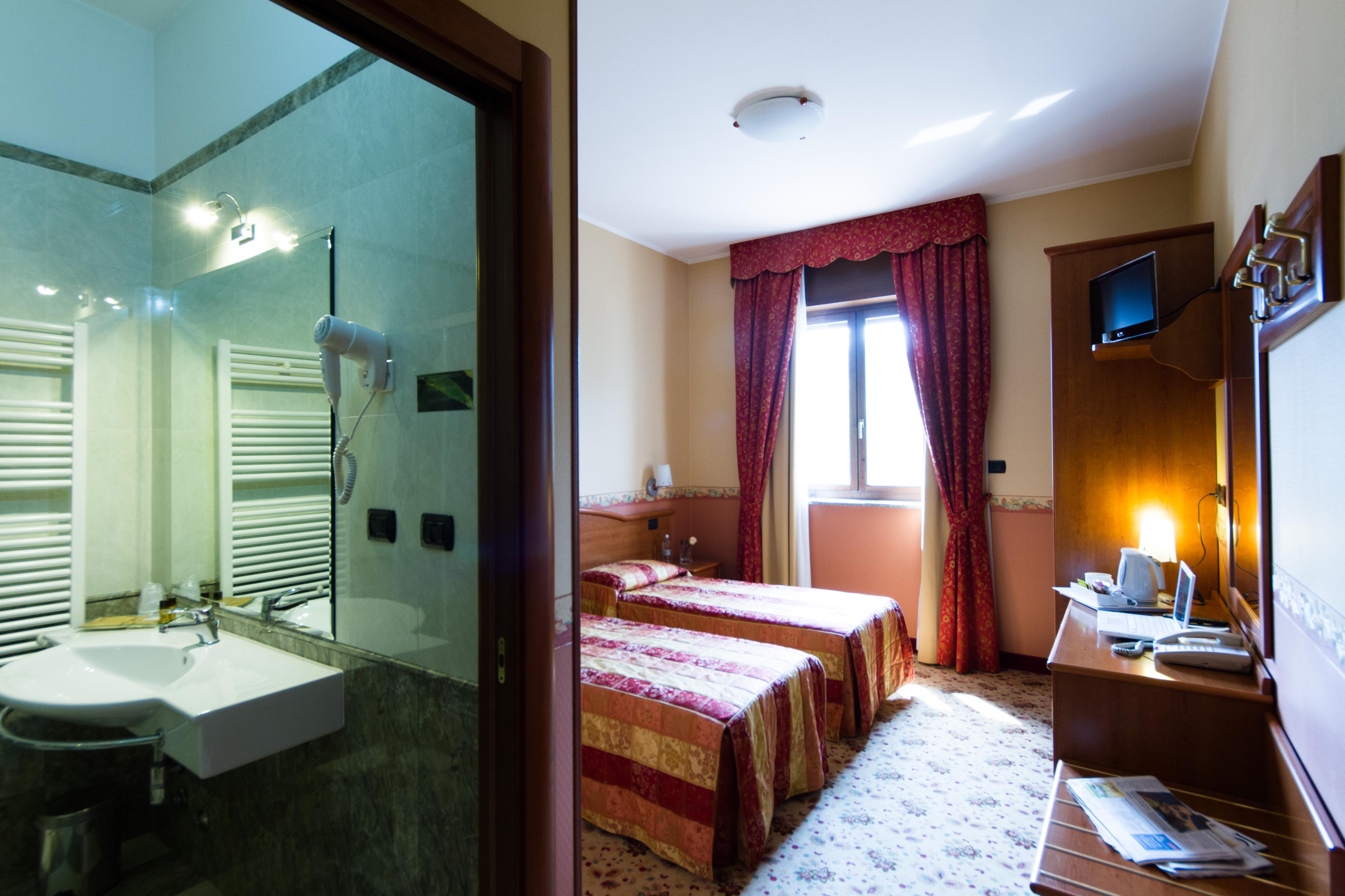 Vald Hotel Val della Torre Екстериор снимка