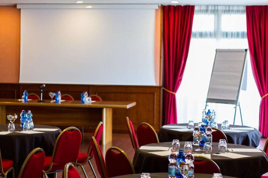 Vald Hotel Val della Torre Екстериор снимка