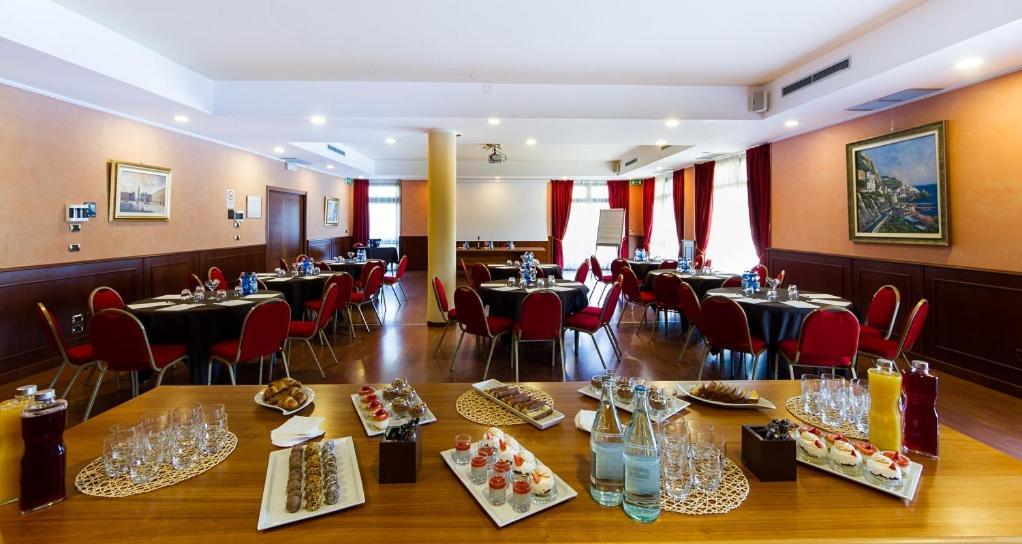 Vald Hotel Val della Torre Екстериор снимка
