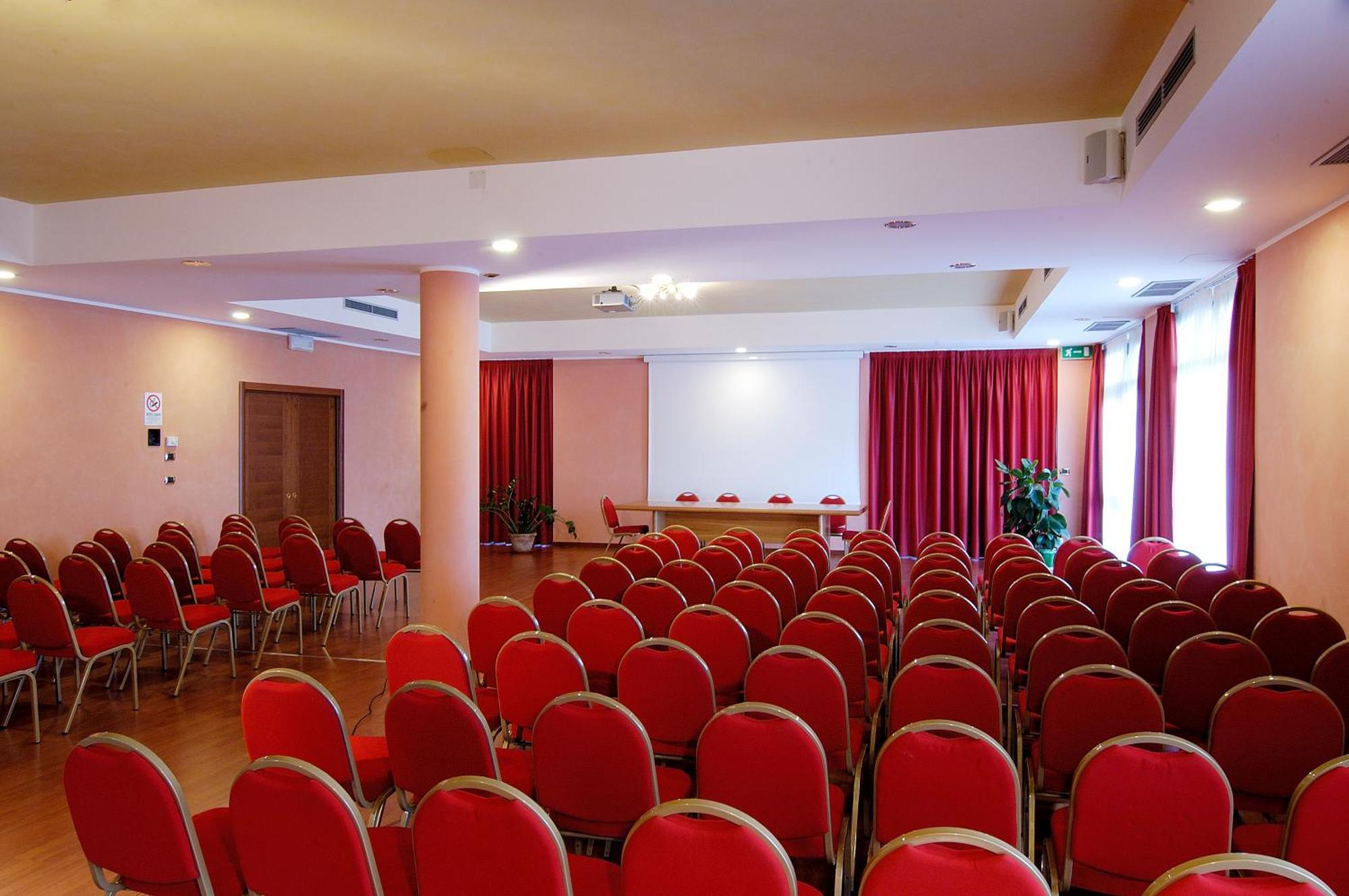 Vald Hotel Val della Torre Екстериор снимка