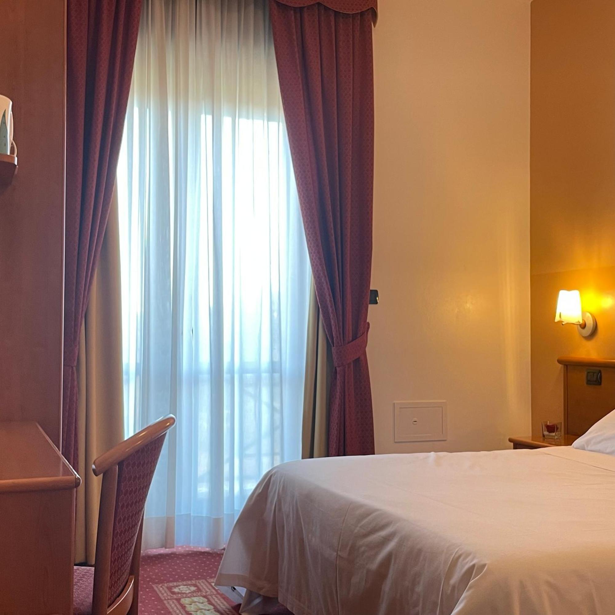 Vald Hotel Val della Torre Екстериор снимка